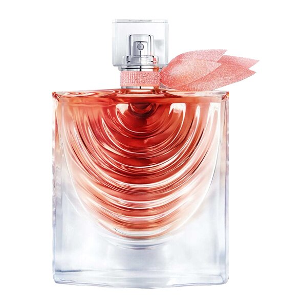 Lancome La Vie Est Belle bottle and packaging